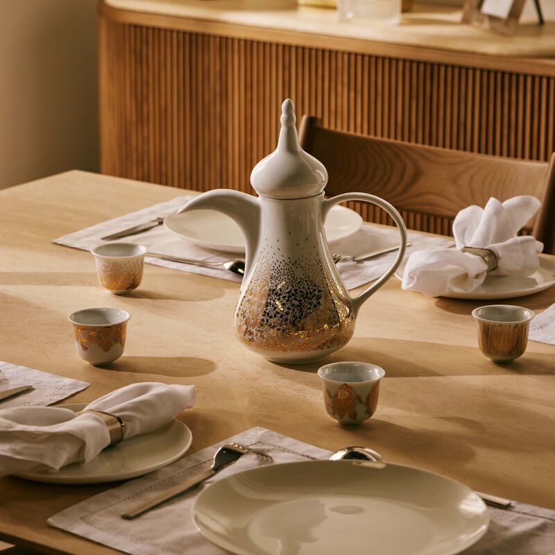 silsal tamrah by razan alazzouni dallah   coffee cups gold set of 8