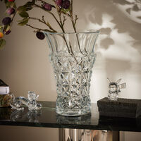 باكارا منحوتة صغيرة جدًا على شكل البوكيمون بيكاتشو شفافة