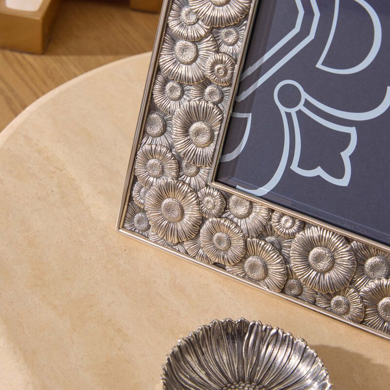 إطار الصور ديزي بتصميم زهور 13×18سم بوتشيلاتي إطار الصور ديزي بتصميم زهور 13 18سم