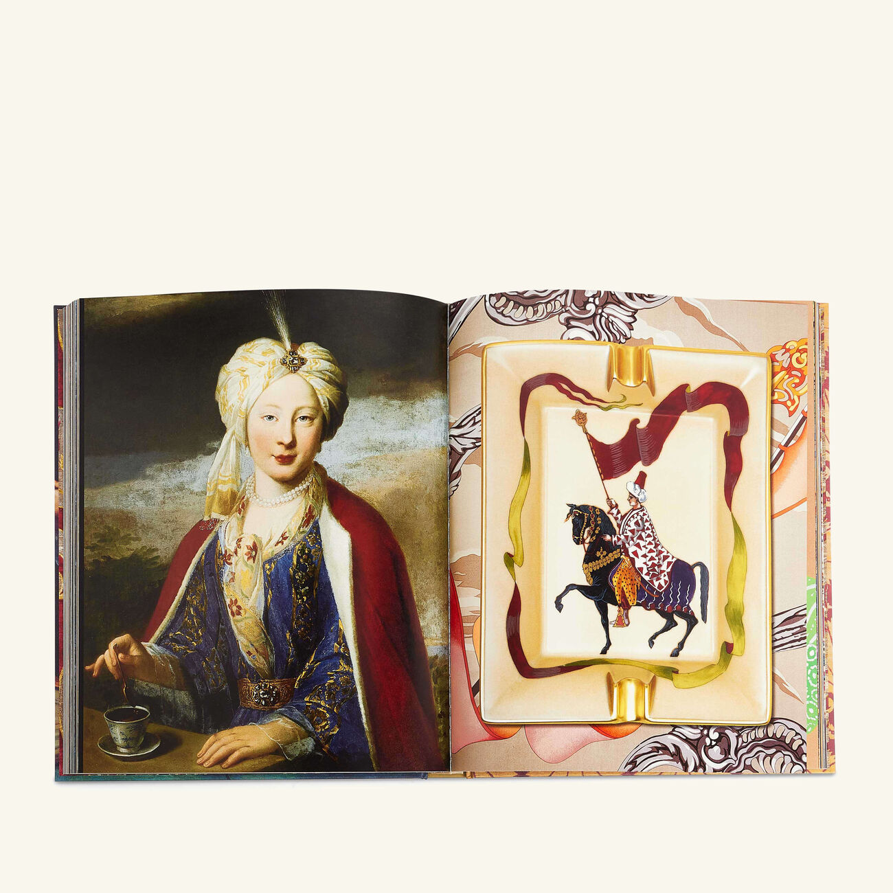 آسولين كتاب جولدن أوبيولنس  500 عام من التصاميم الفاخرة 30x38 سم