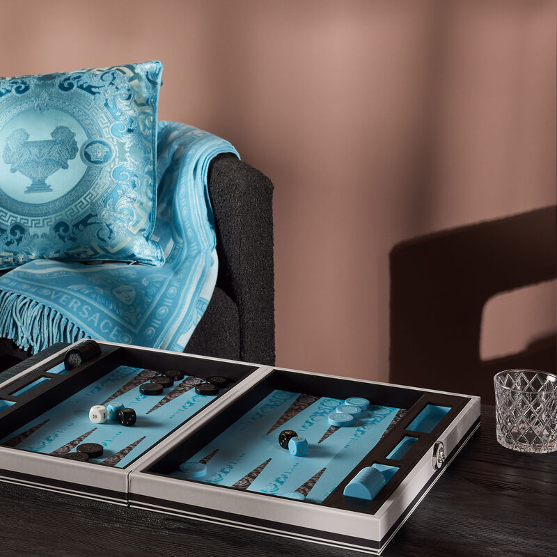 فيرساتشي وسادة لا كوب دي ديو