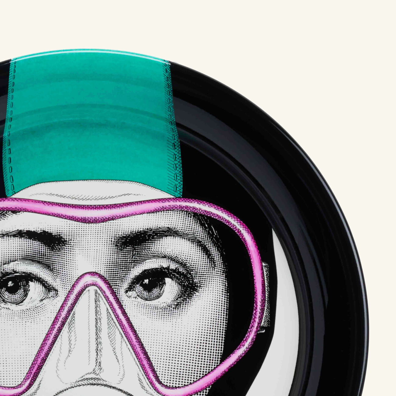 fornasetti silviasub tray round black