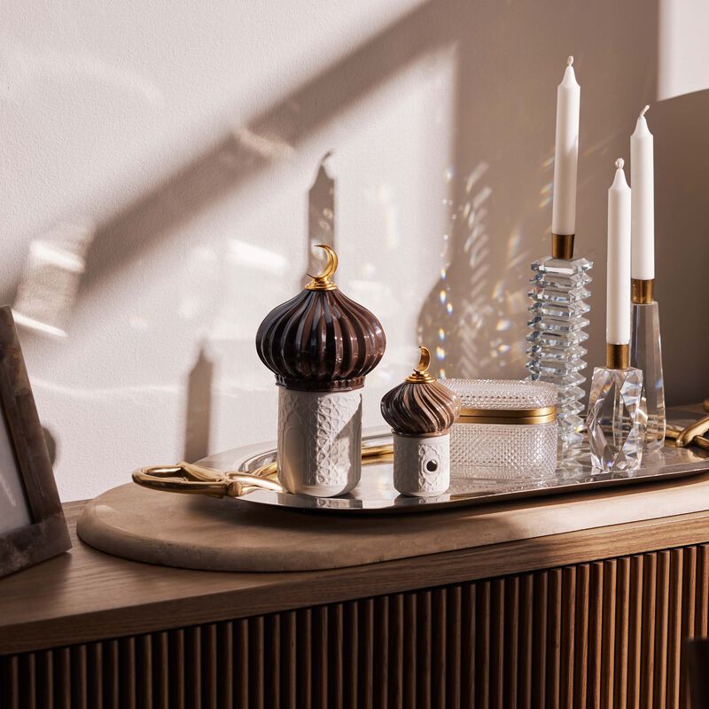 لادرو شمعة ماجستيك نايتس باللون البني