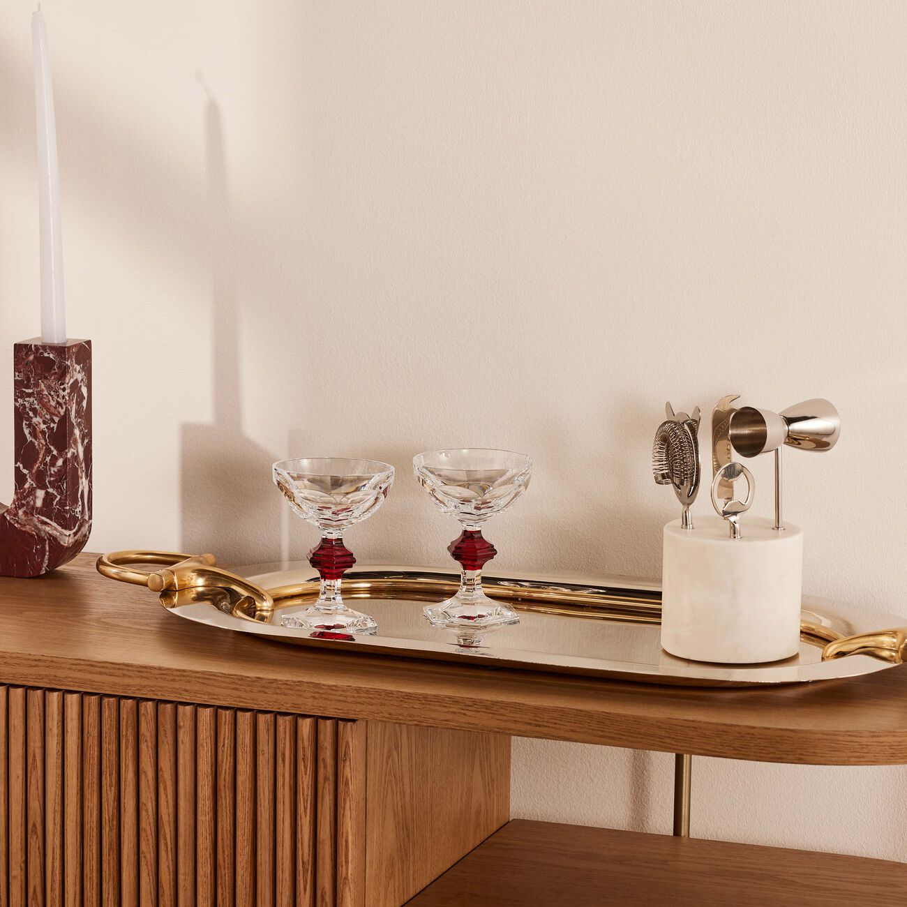 باكارا طقم هاركورت 1841 مؤلف من كأسي مشروب باللون الأحمر