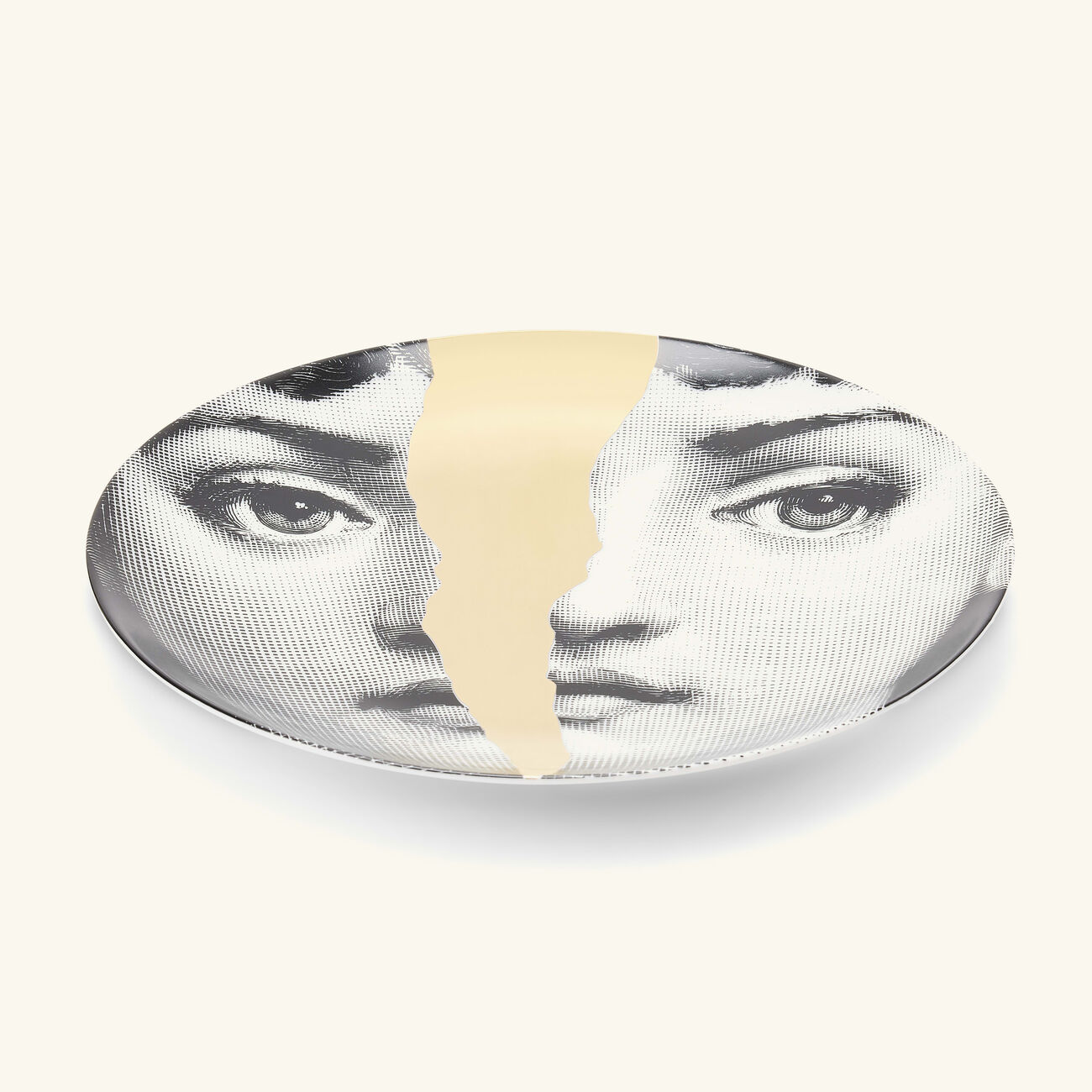 فورناسيتي طبق تزيين الجدار تيما إي فاريازيوني 10 باللون الذهبي