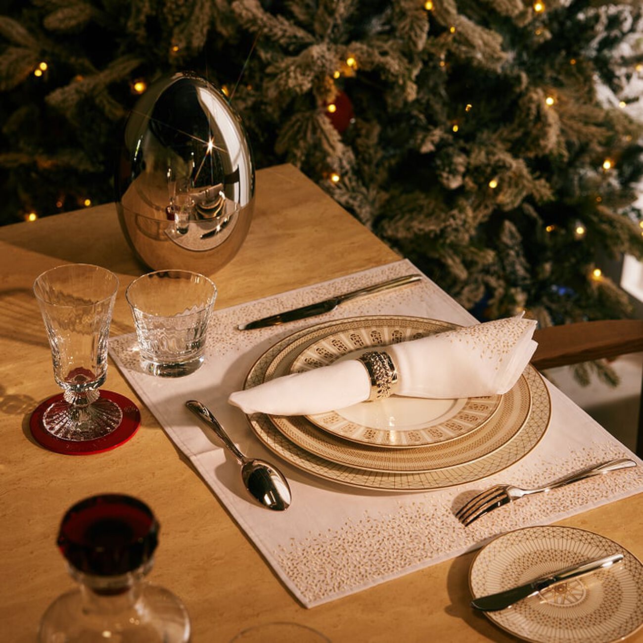 Seasonal Festive Dining Set seasonal festive dining set