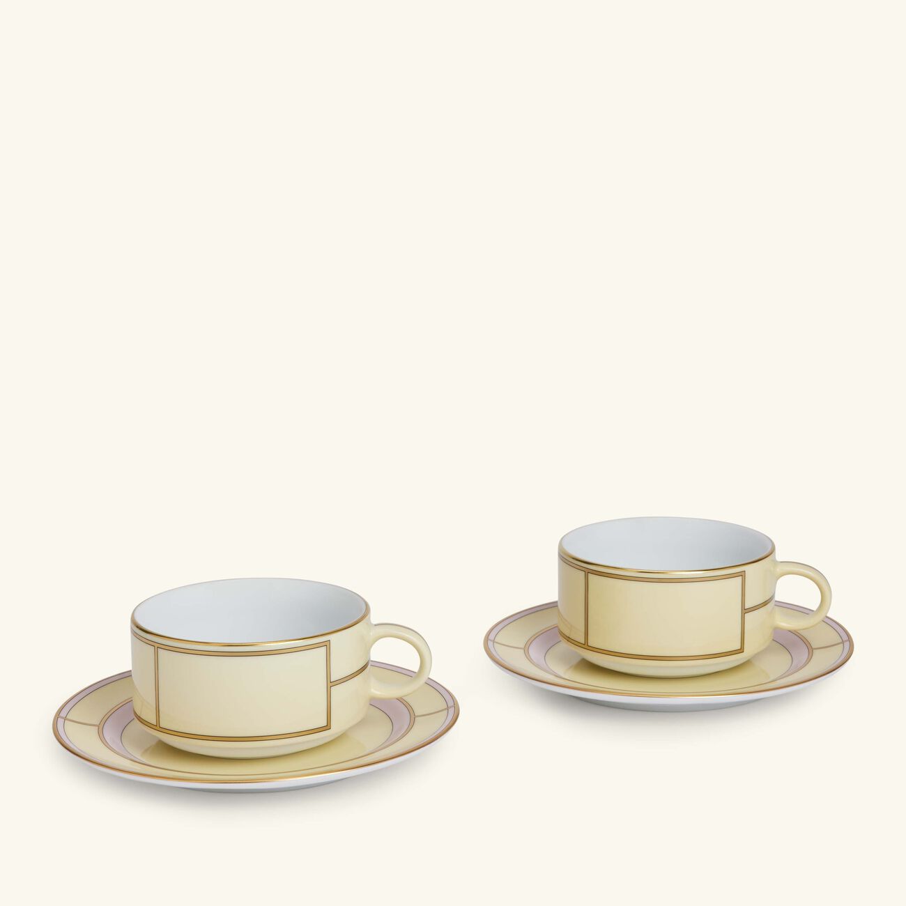 جينوري 1735 مجموعة ديفا من فنجانين للشاي مع صحنيهما باللون الأصفر