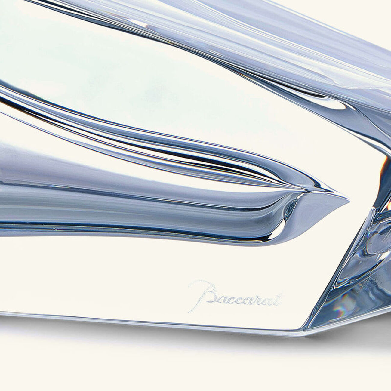 Diva Vase Large Clear baccarat diva vase large clear