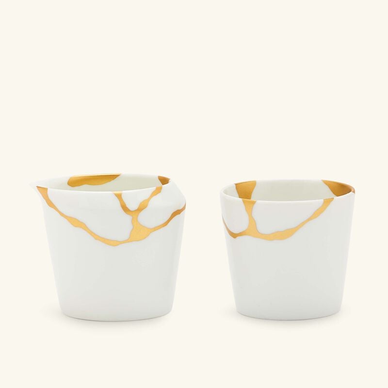 برناردو طقم كينتسوغي مؤلف من إبريق عادي وإبريق للحليب باللون الأبيض