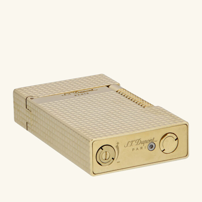 Le New Grand Dupont Diamond Head Lighter Gold st dupont le new grand dupont diamond head lighter gold