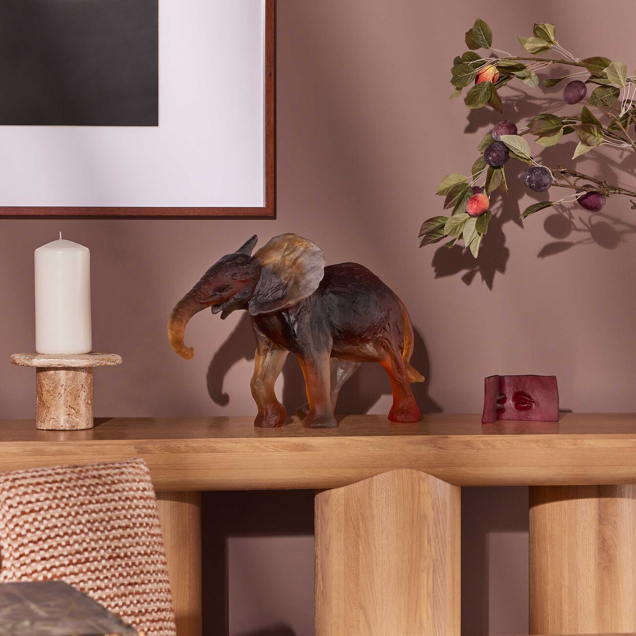 دوم منحوتة إليفانت سافانا متوسطة بنية