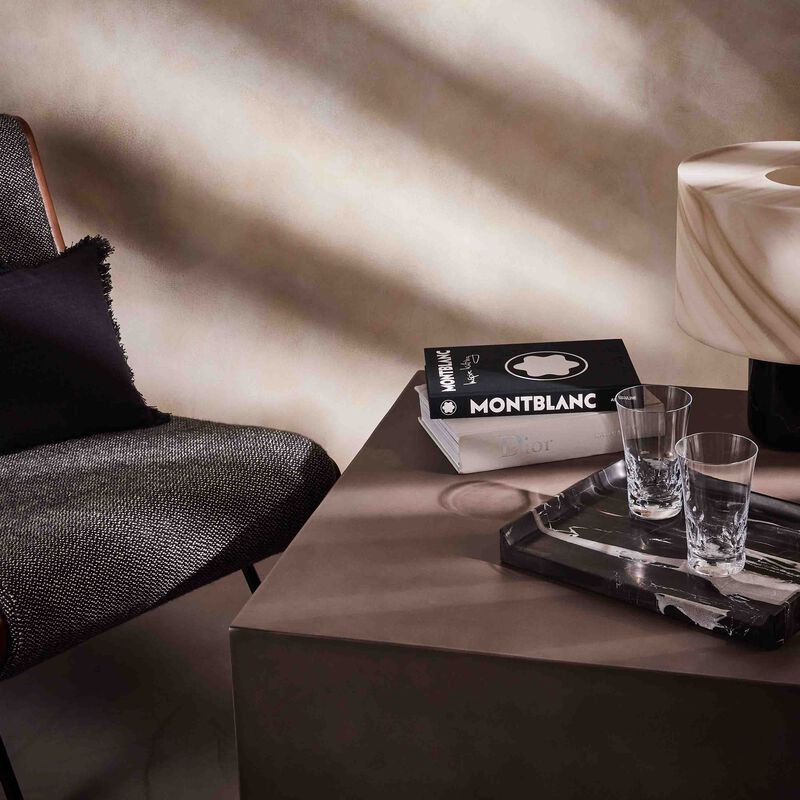 باكارا طقم بيلوجا مؤلف من كأسين للشرب بتصميم طويل باللون الشفاف