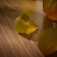 دوم منحوتة سيتروس التزيينية صفراء اللون   بالحجم المتوسط   إصدار محدود