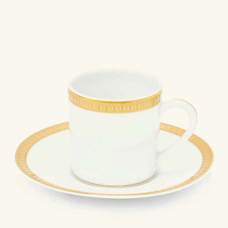 كريستوفل فنجان الشاي مالميزون مع صحنه باللون الذهبي