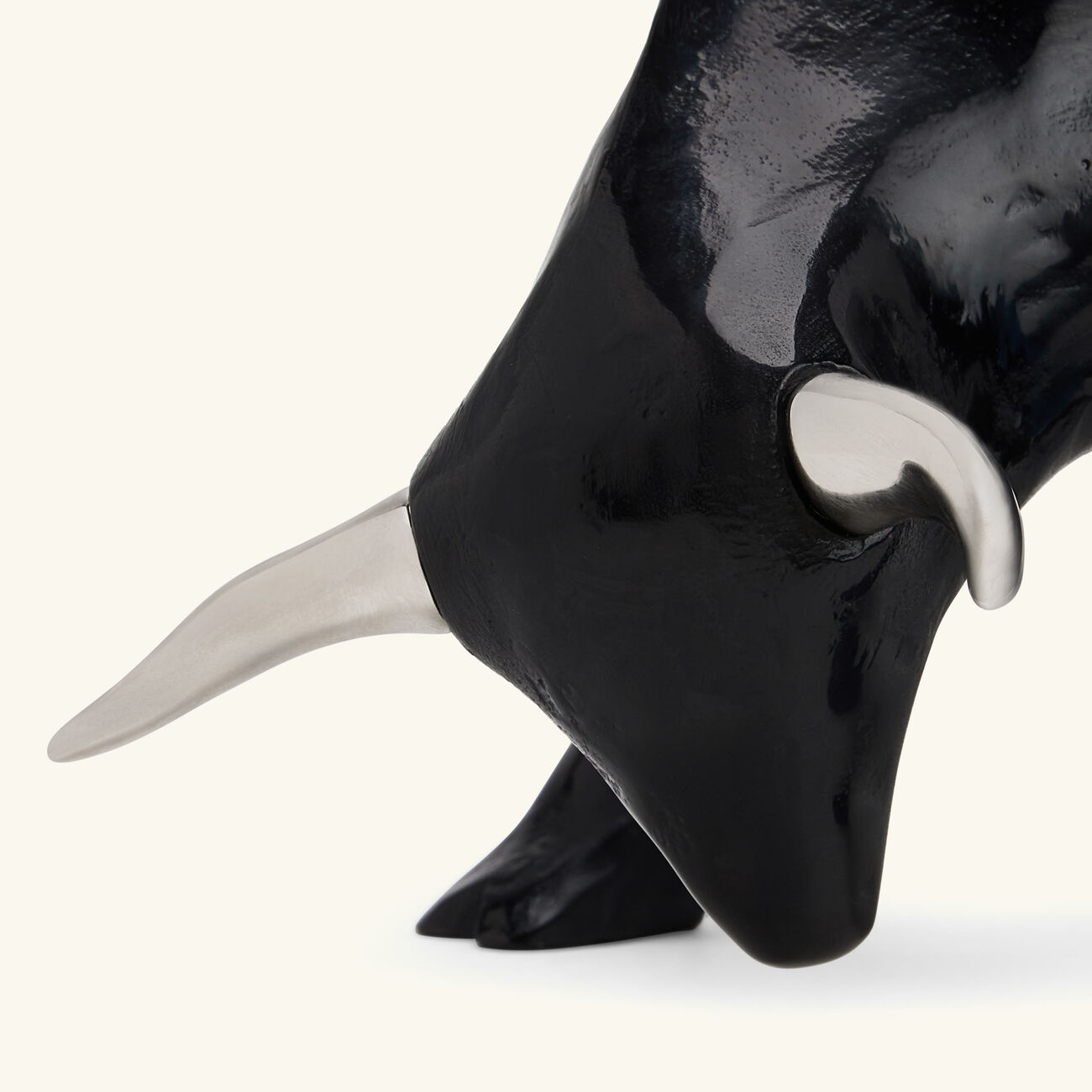 Sevilla Taures Sculpture Medium Black Limited Edition daum sevilla taures sculpture medium black limited edition