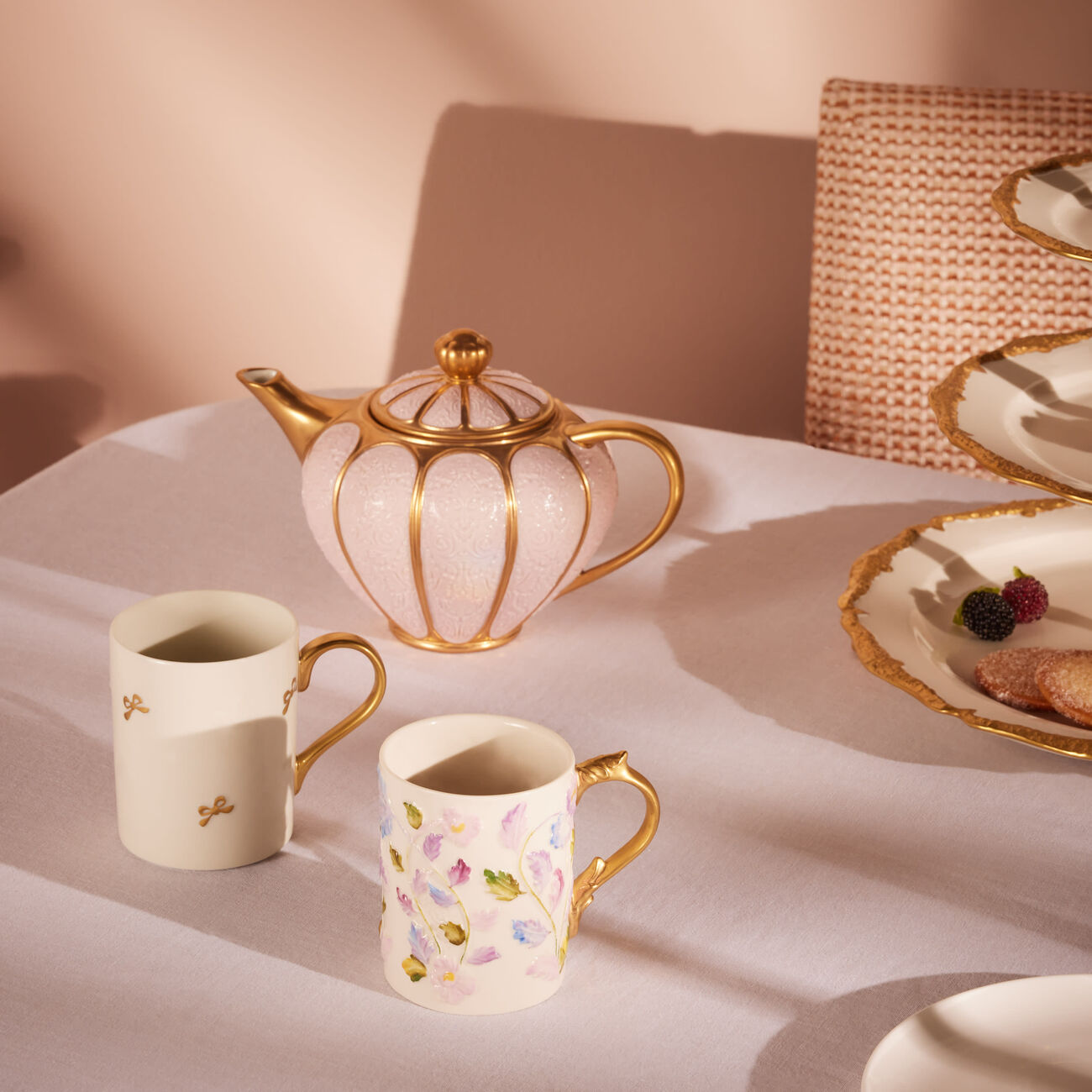 Butterfly Mug Gold villari butterfly mug gold