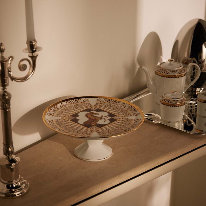 هافيلاند قاعدة الكيك كافالييه رويال باللون الذهبي