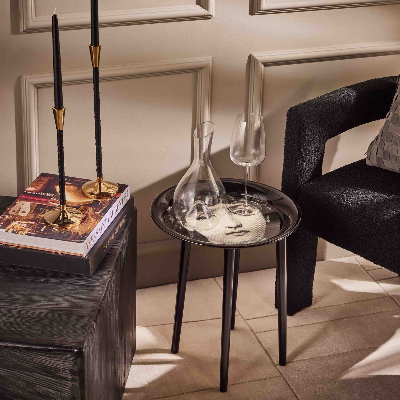 فورناسيتي حامل صينيات أسود