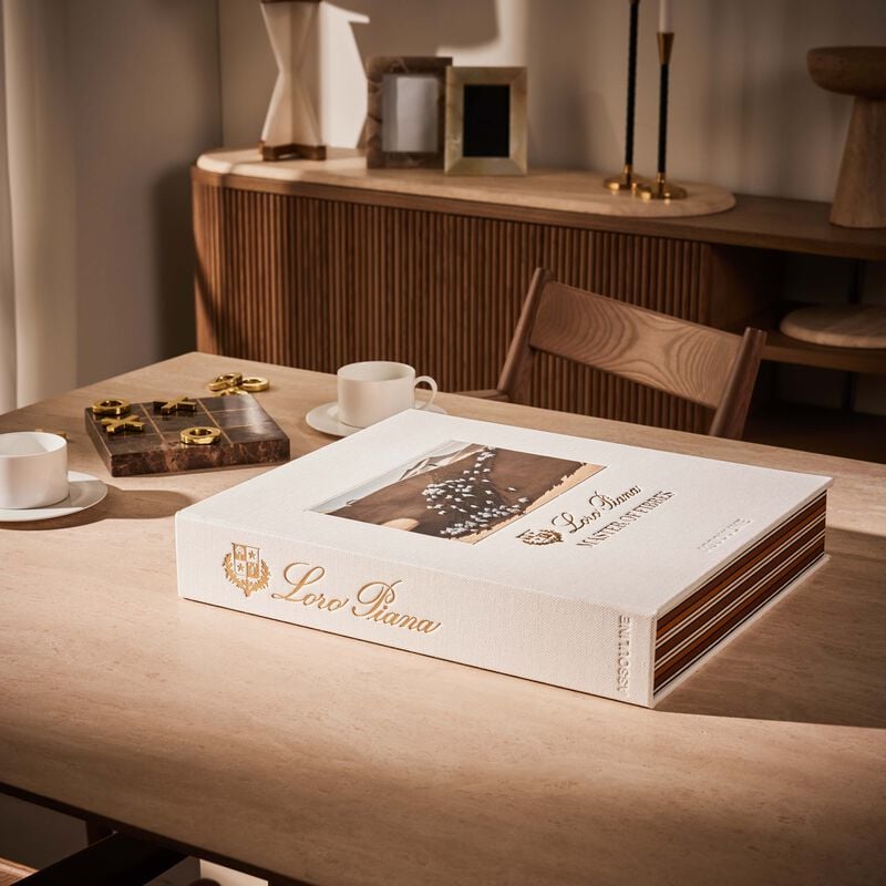 Loro Piana Master of Fibres Book 48x41cm assouline loro piana master of fibres book 48x41cm