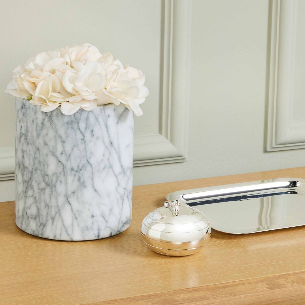 كريستوفل منفضة دائرية صغيرة جدًا باللون الفضي