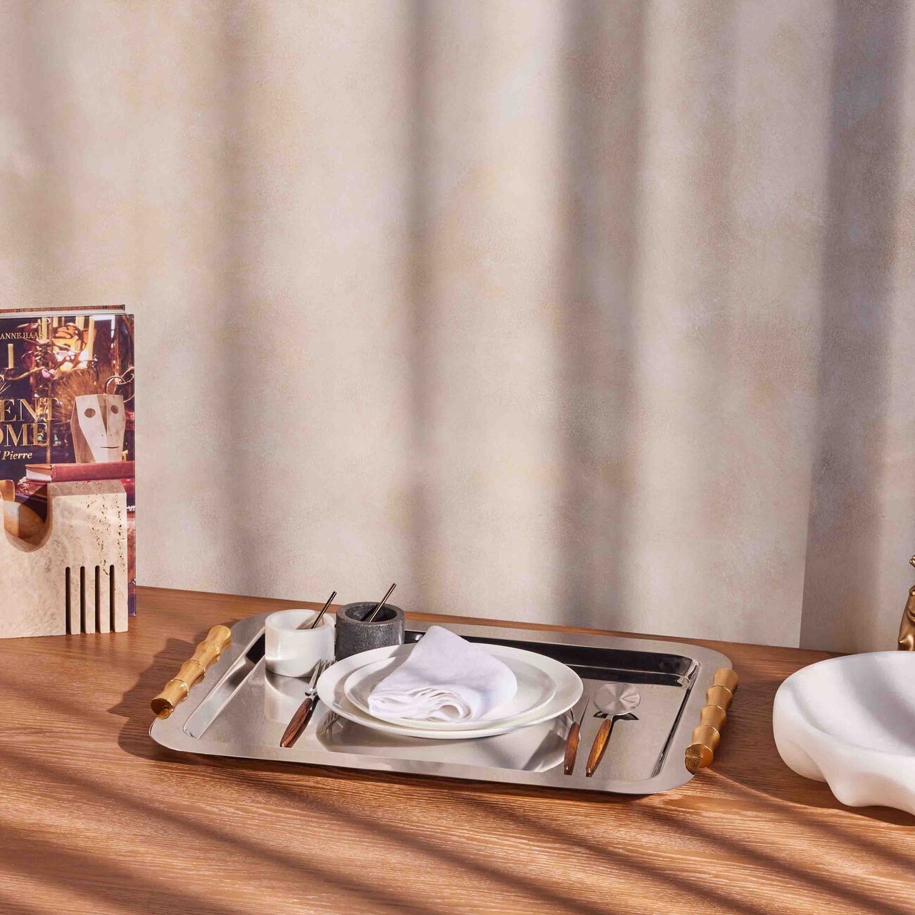 لوبجيه صينية الضيافة بامبو كبيرة من الستانلس ستيل