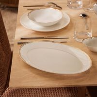 طبق بومبادور بيضاوي الشكل باللون الذهبي 33 سم برناردو طبق بومبادور بيضاوي الشكل باللون الذهبي 33 سم