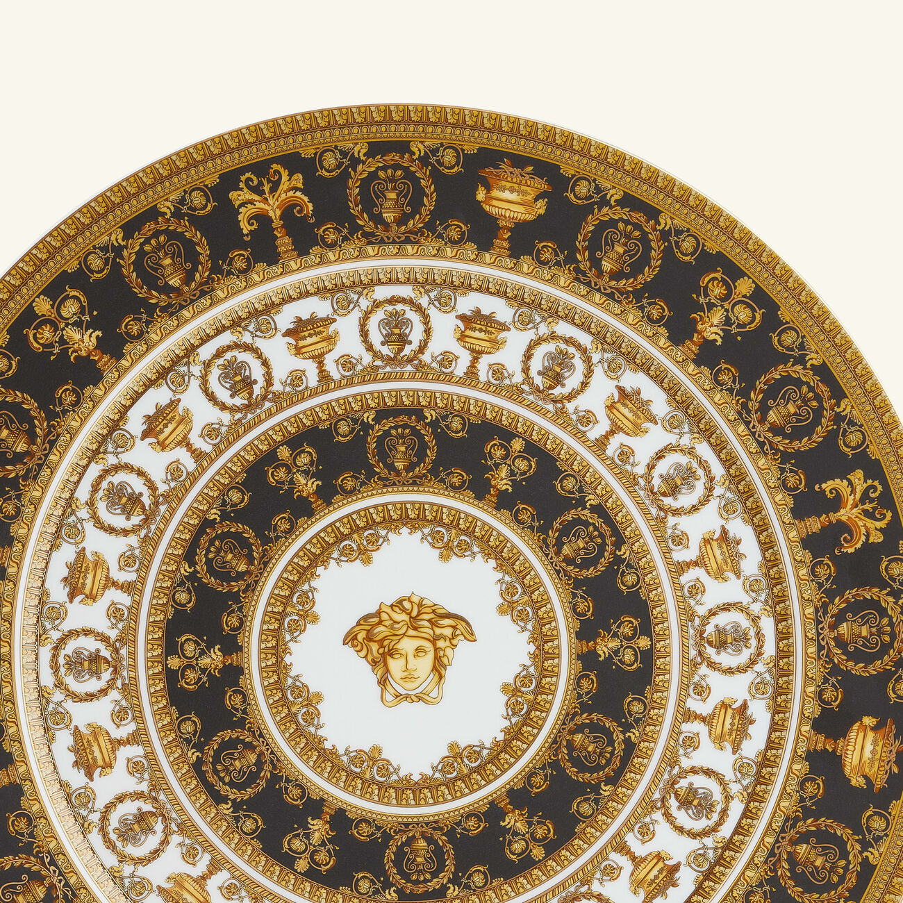 I Love Baroque Charger Plate Round Gold 33cm versace i love baroque charger plate round gold 33cm