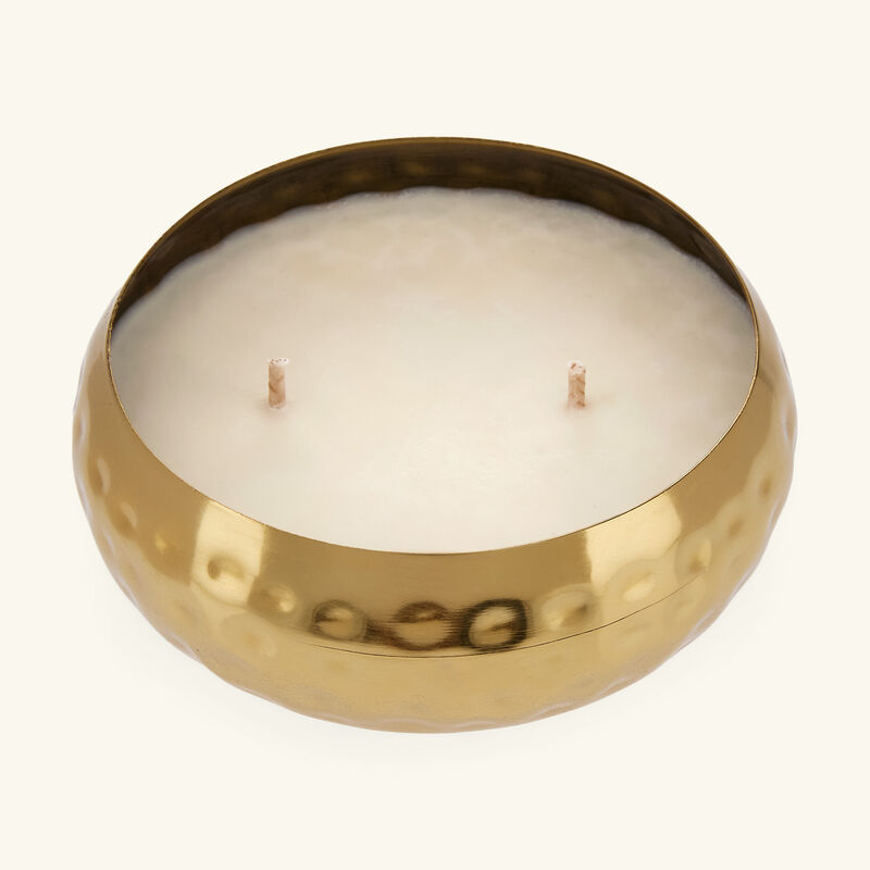 Urli Oud Saffron Candle 200ml light of sakina urli oud saffron candle 200ml
