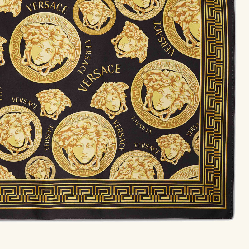 Medusa Amplified Napkin & Placemat Black Set Of 2 versace medusa amplified napkin placemat black set of 2