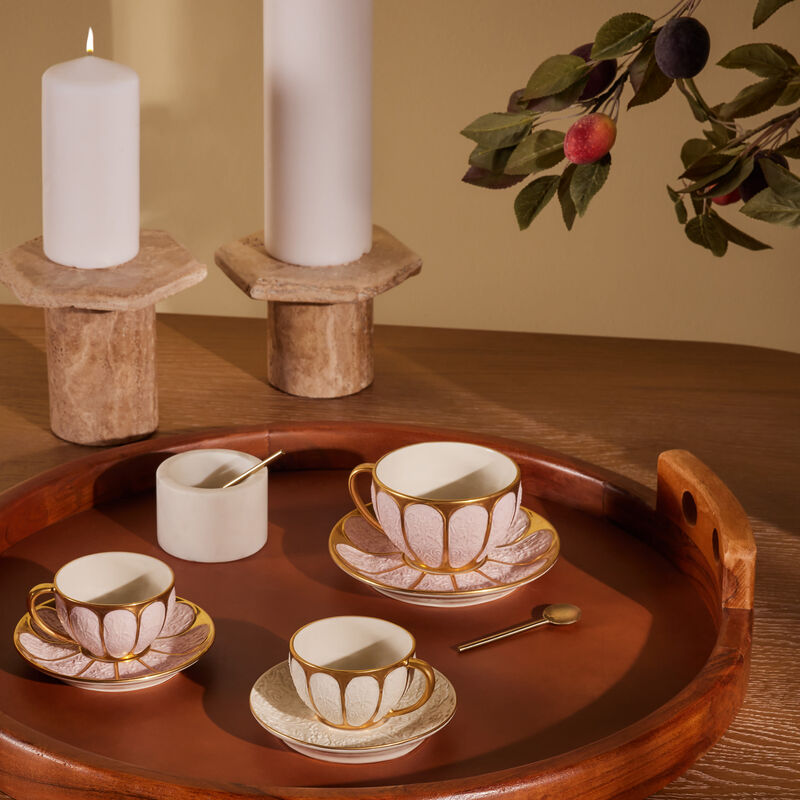 فيلاري فنجان القهوة آمور وردي