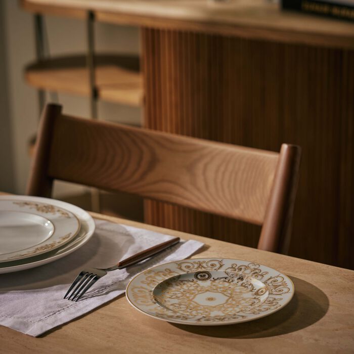 فيرساتشي طبق الطعام ميدوزا جالا دائري أبيض 18 سم