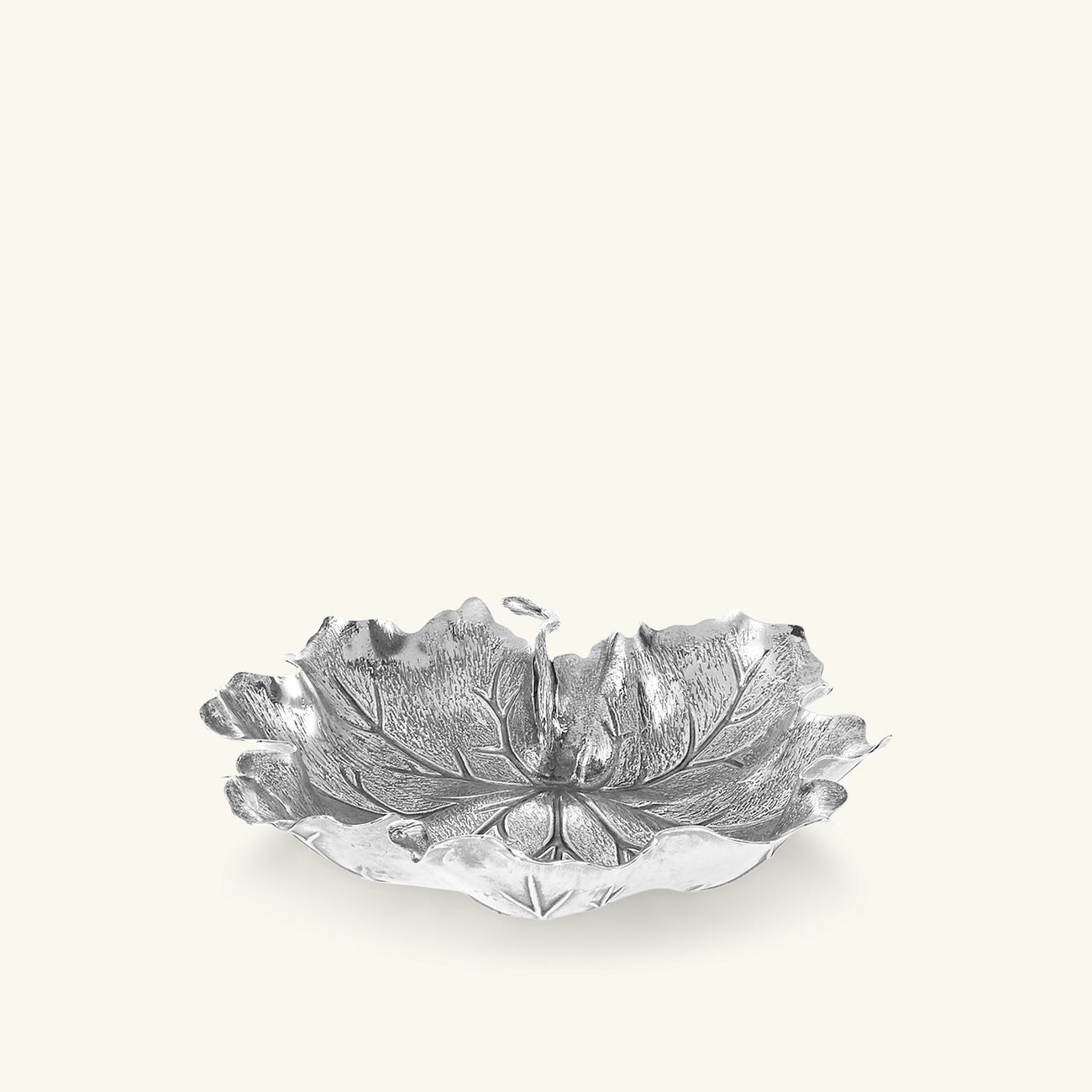Geranium Leaf Bowl Medium Silver buccellati geranium leaf bowl medium silver