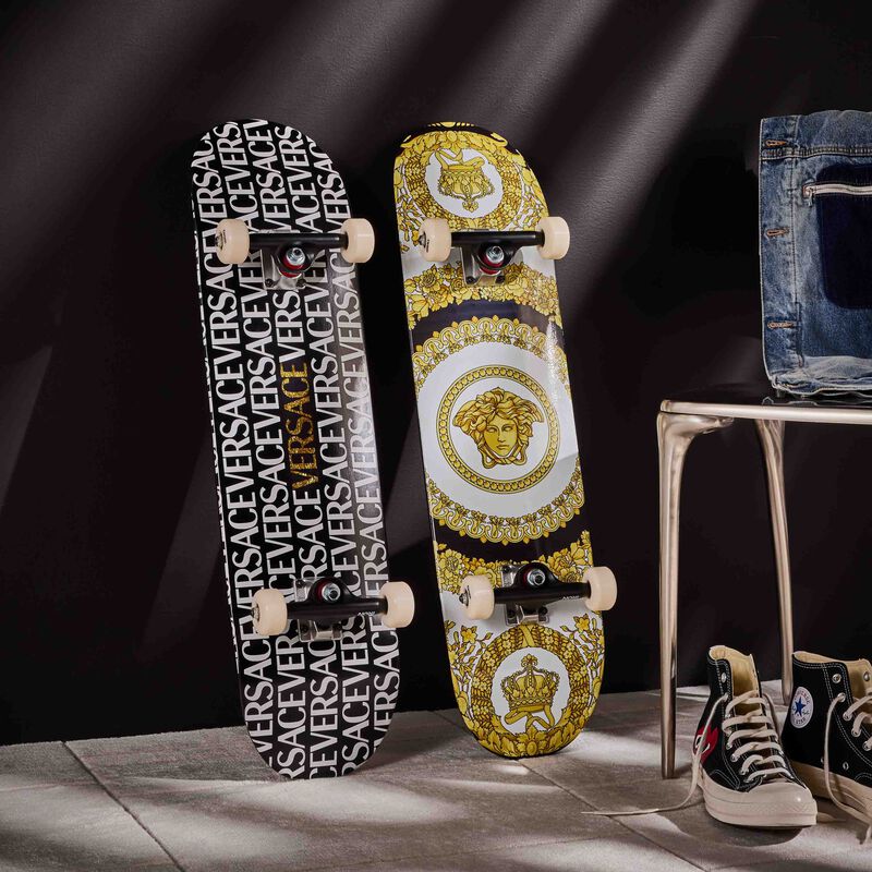 Allover Skateboard Pink versace allover skateboard pink