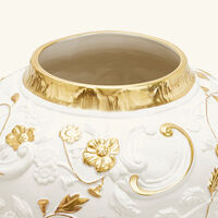 Taormina Vase Medium White & Gold villari taormina vase medium white gold