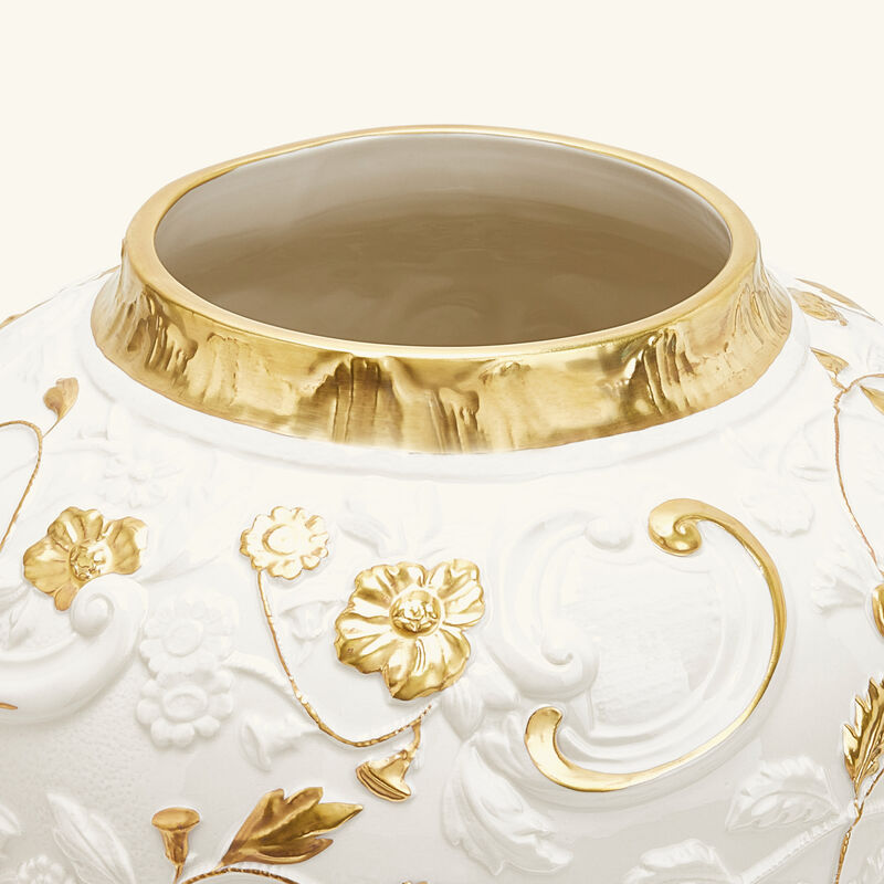 Taormina Vase Medium White & Gold villari taormina vase medium white gold