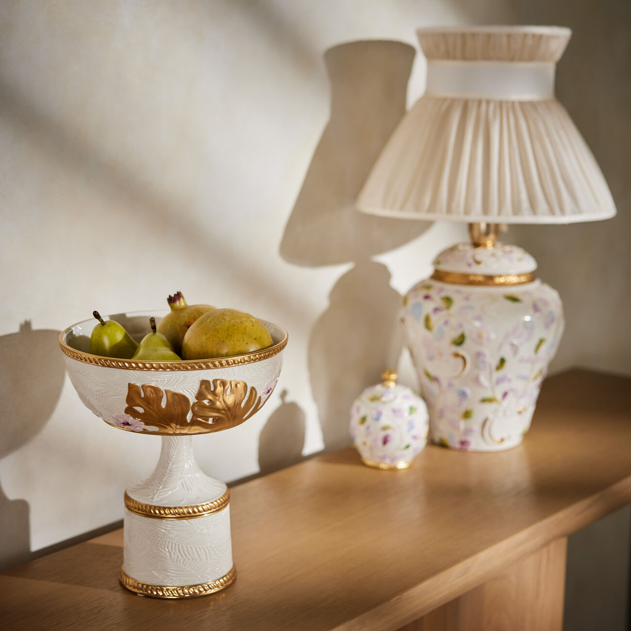 villari acapulco centerpiece white