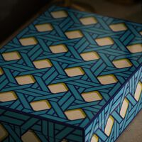 جوناثان أدلر علبة ديكور باسكيت ويف كبيرة باللون الأزرق