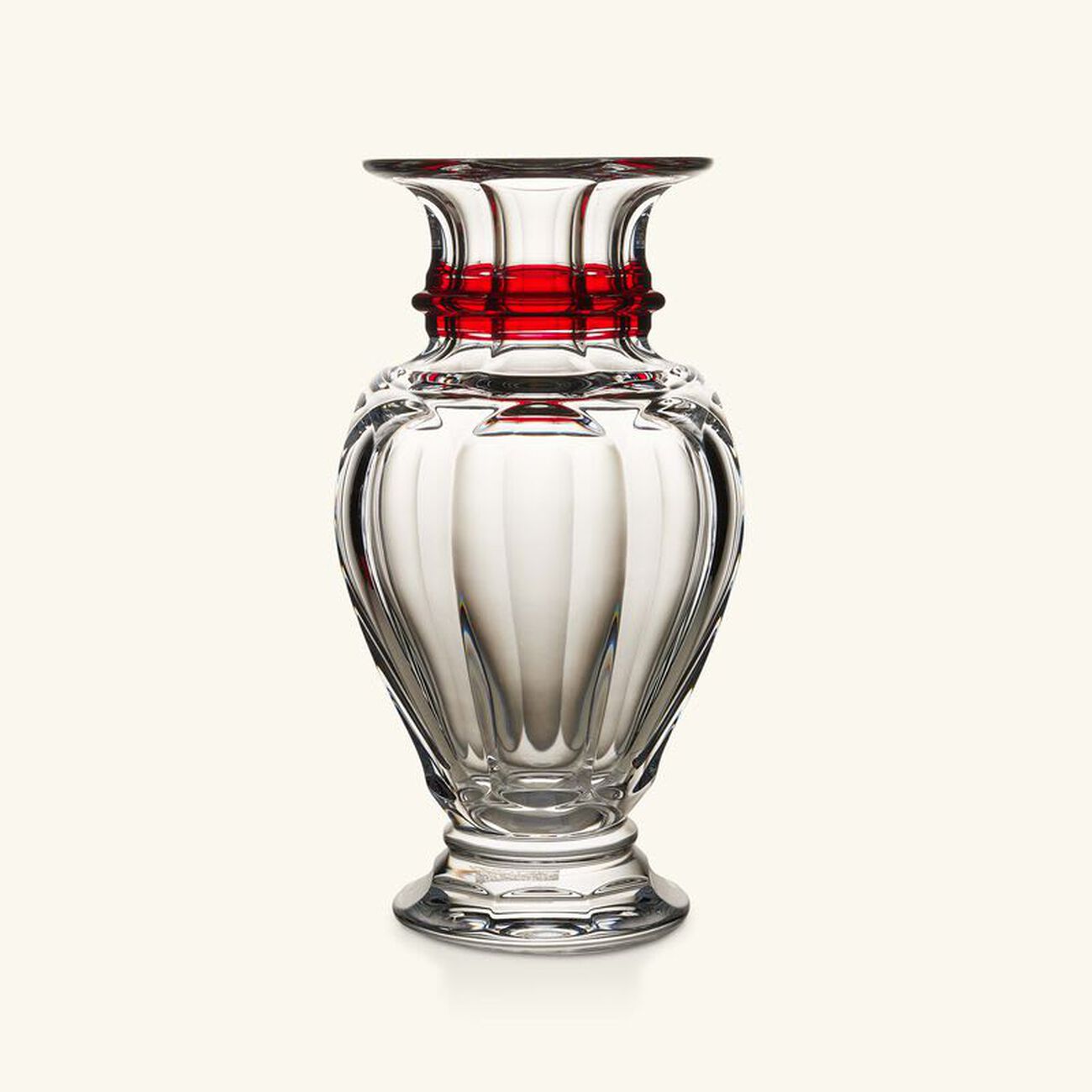 baccarat harcourt vase medium red