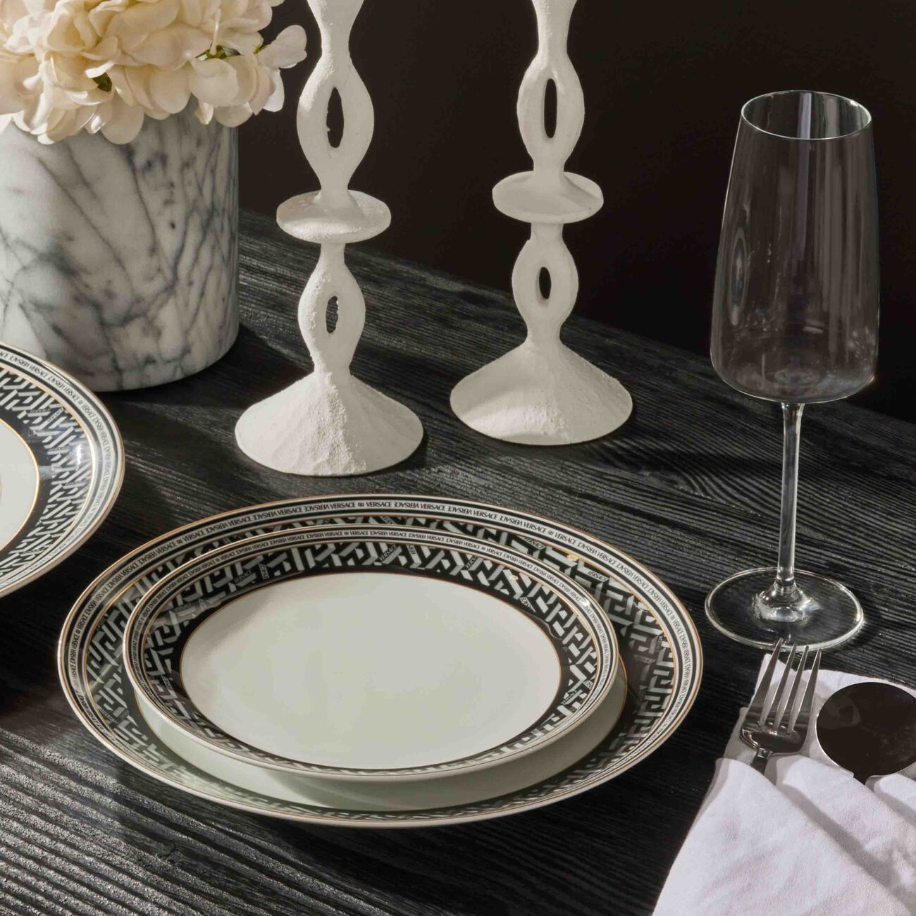 La Greca Signature Dessert Plate Round White 20cm versace la greca signature dessert plate round white 20cm