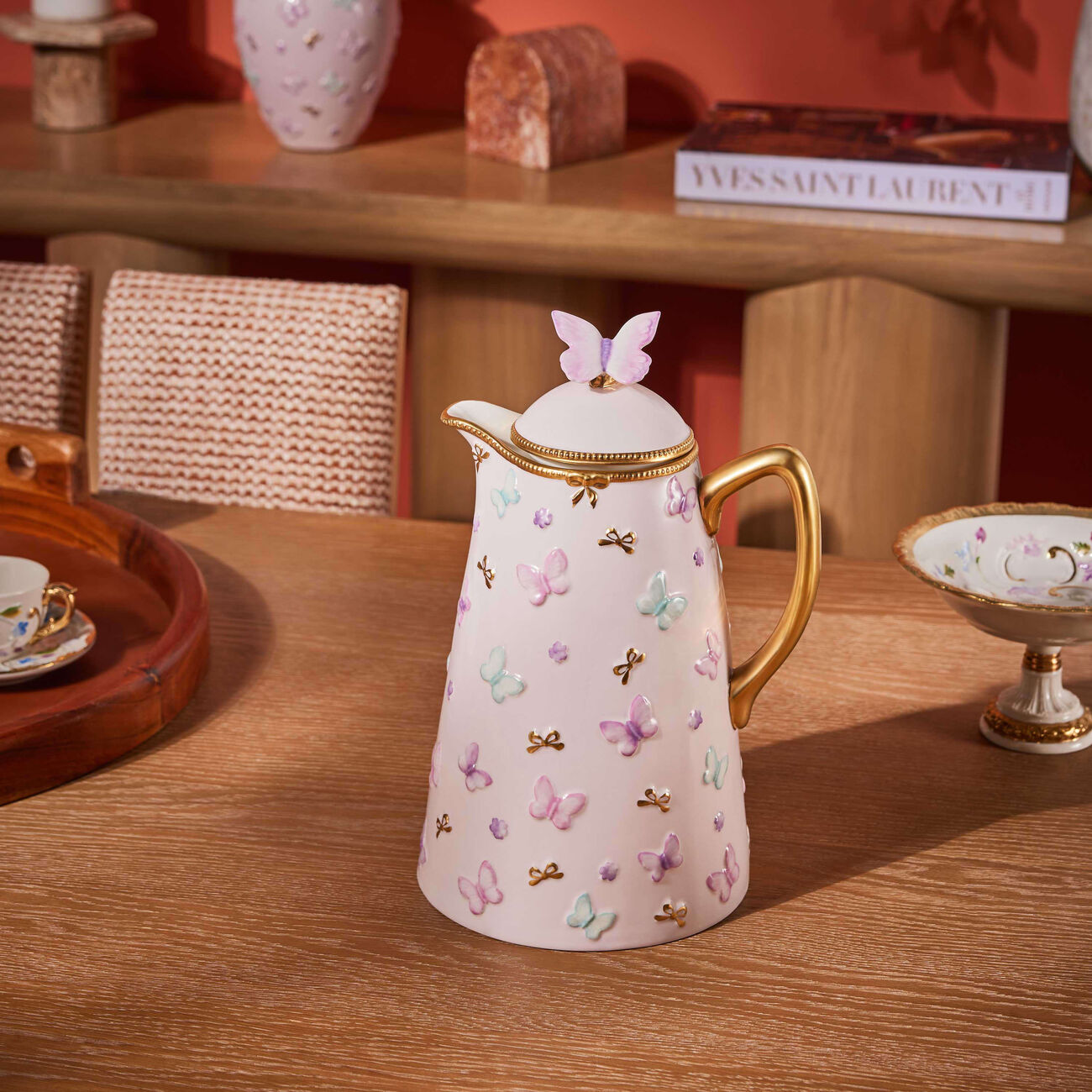 إبريق القهوة والشاي باترفلاي وردي فيلاري إبريق القهوة والشاي باترفلاي وردي