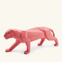 لادرو منحوتة على شكل فهد صغيرة وردية