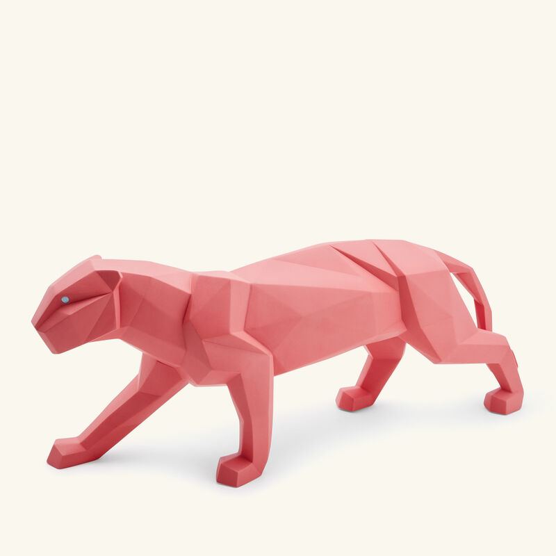 لادرو منحوتة على شكل فهد صغيرة وردية