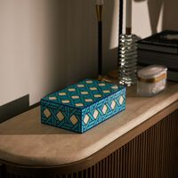 جوناثان أدلر علبة ديكور باسكيت ويف متوسطة باللون الأزرق