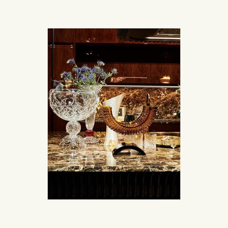 ماريو تشيوني قطعة ديكور مركزية لوكسيه صفراء