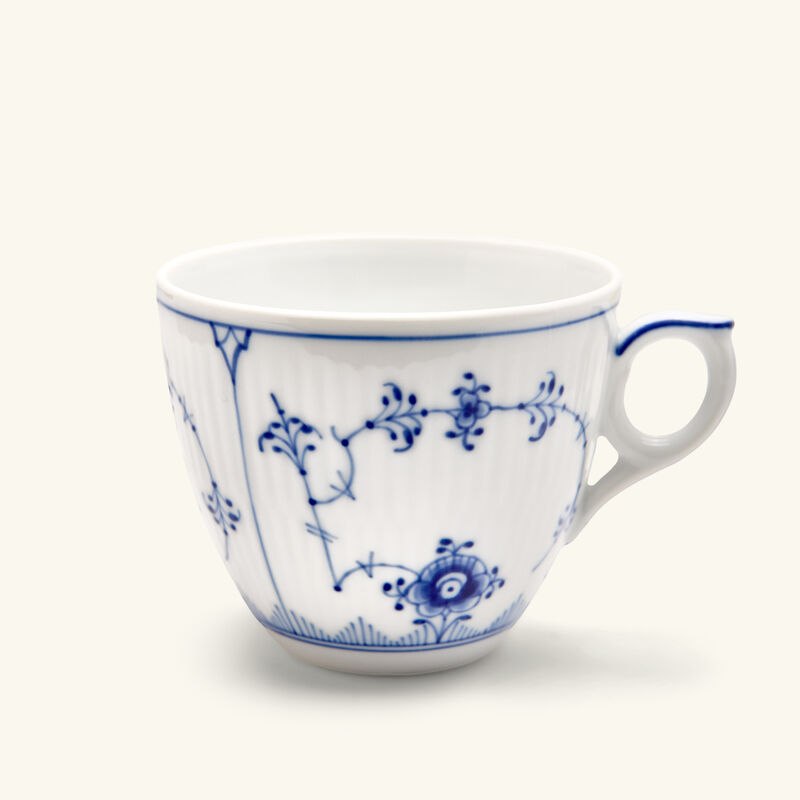 رويال كوبنهاغن فنجان القهوة مع صحنه بلو فلوتد