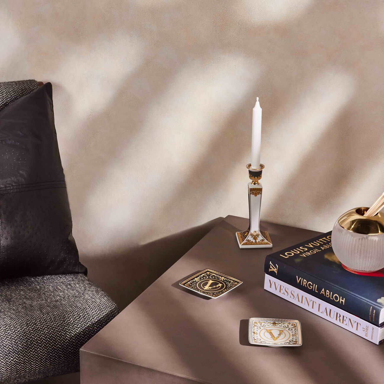 فيرساتشي صينية الحلى والمجوهرات فيرتوس جالا مربعة سوداء 15 سم