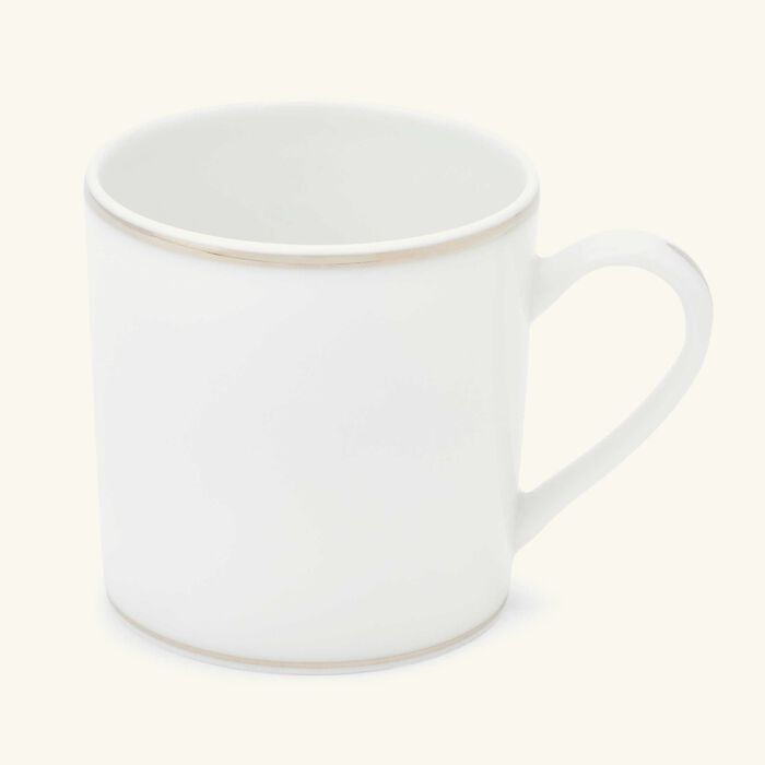 فنجان الشاي جيلدد ديميتاس مع صحنه باللون الفضي كريستوفل فنجان الشاي جيلدد ديميتاس مع صحنه باللون الفضي