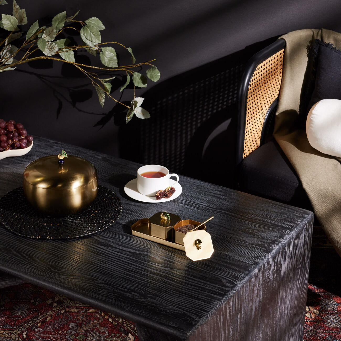 إيرا أودايبور طقم توتا مخواص مؤلف من علبتين باللون الذهبي