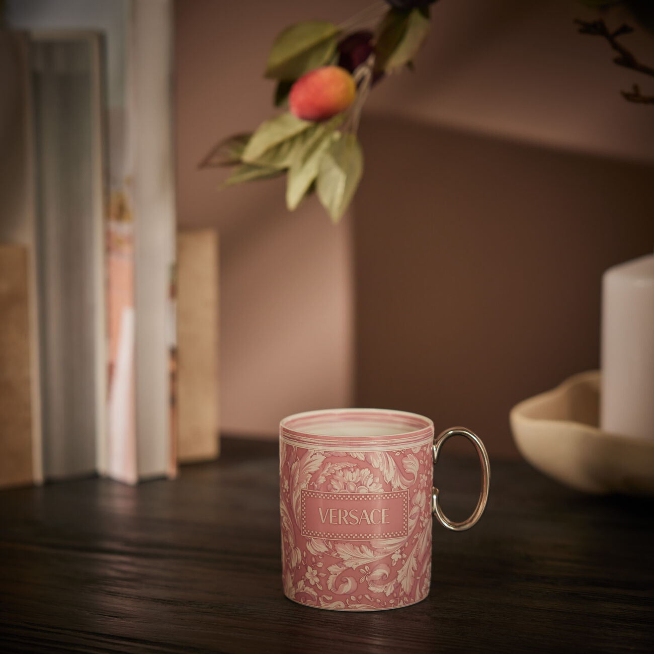 Barocco Mug Pink versace barocco mug pink