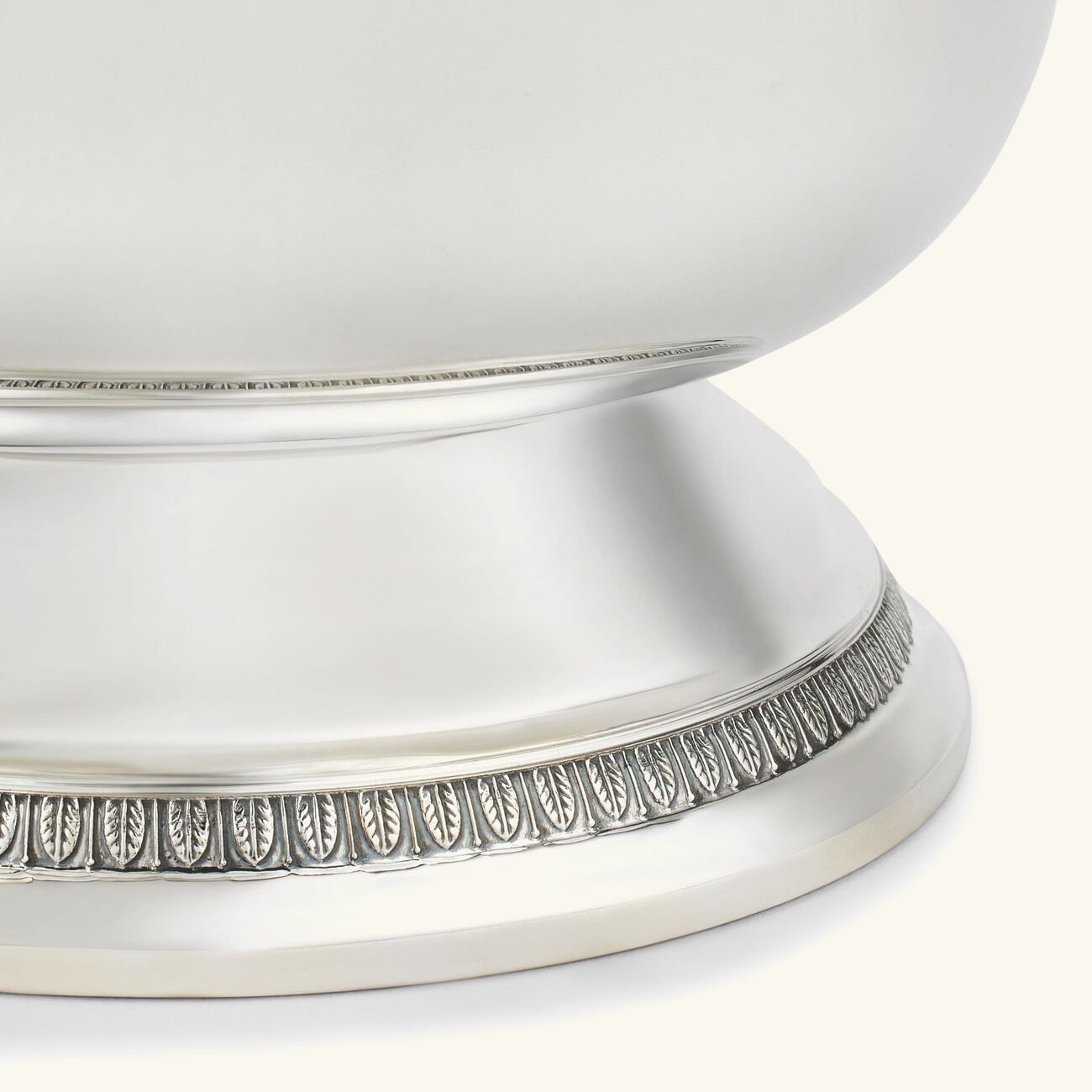 كريستوفل دلو ثلج مالميزون باللون الفضي